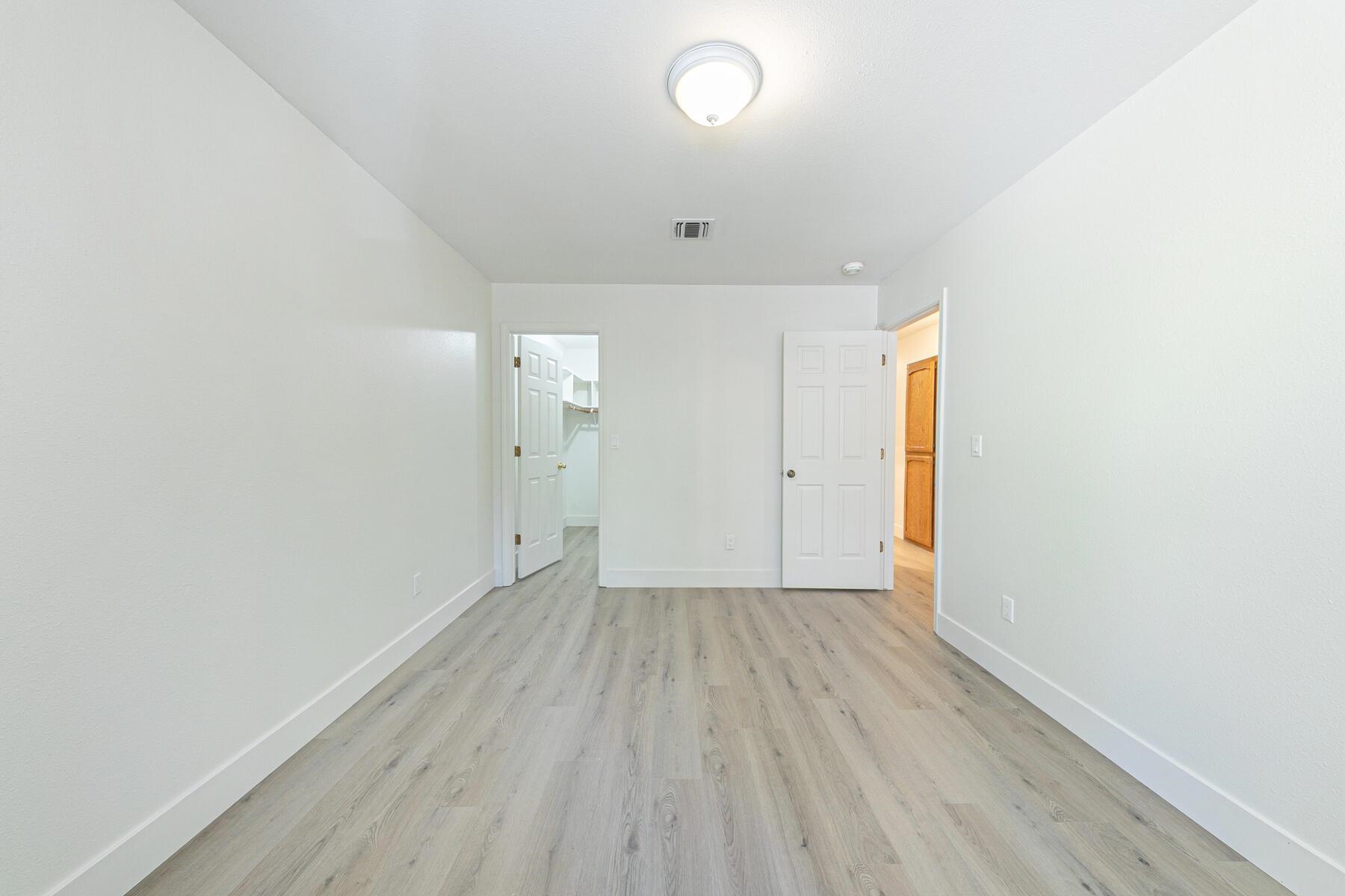 10537 Stone Pine Road Truckee, CA 96161 - Photo 16 of 27 Gallery Image 16