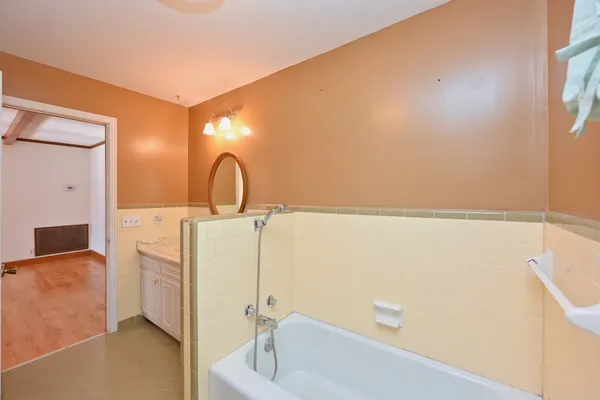 a view of a room with an empty space