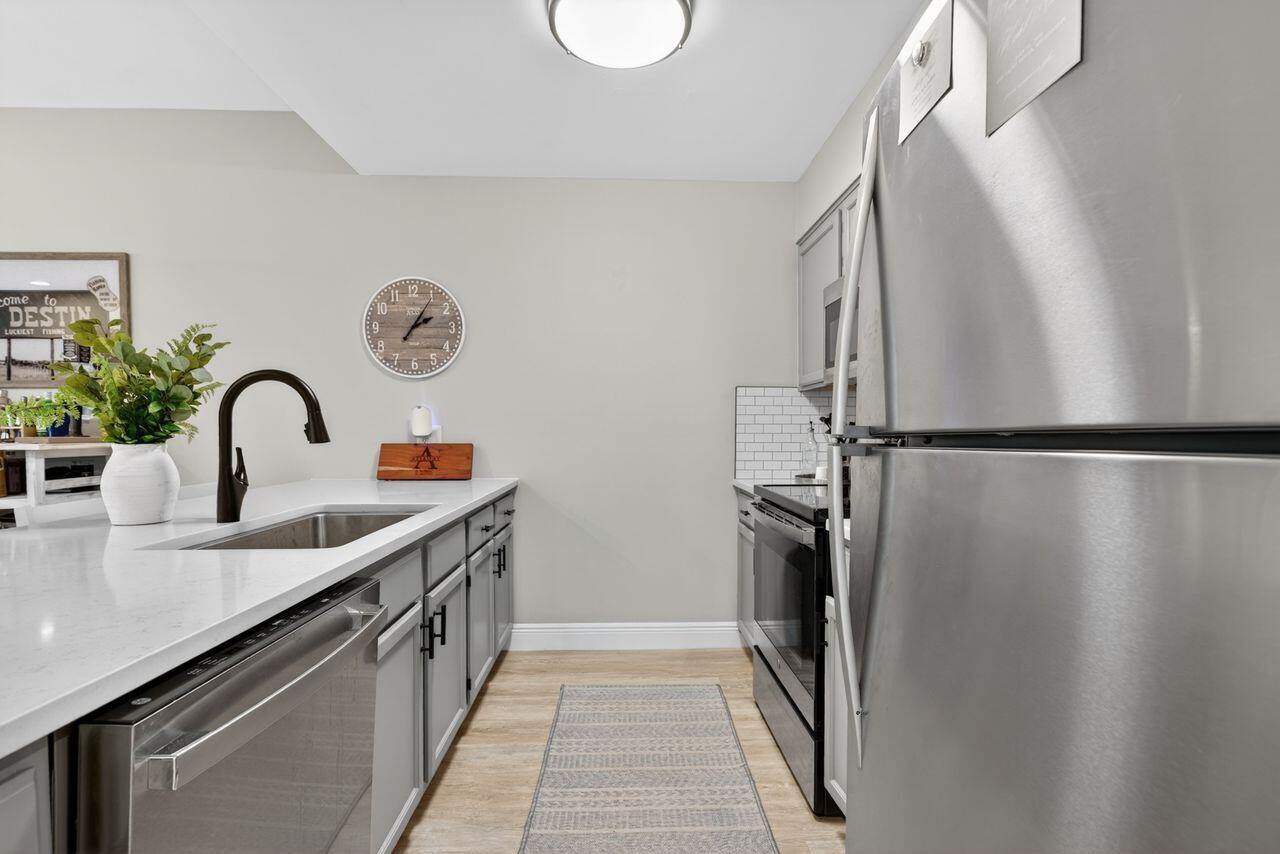 200 Sandestin Lane, Unit 708 Miramar Beach, FL 32550 - Photo 6 of 50 KITCHEN