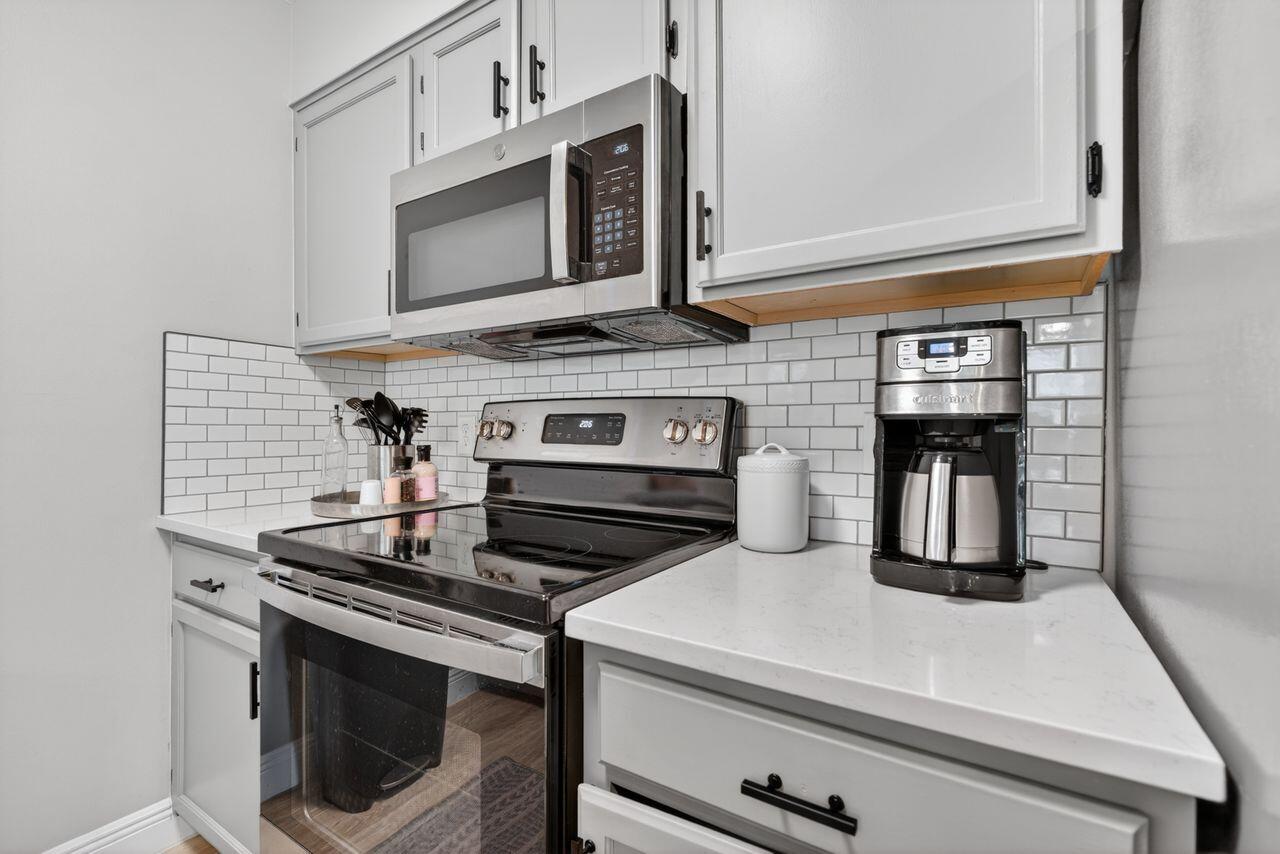 200 Sandestin Lane, Unit 708 Miramar Beach, FL 32550 - Photo 8 of 50 KITCHEN