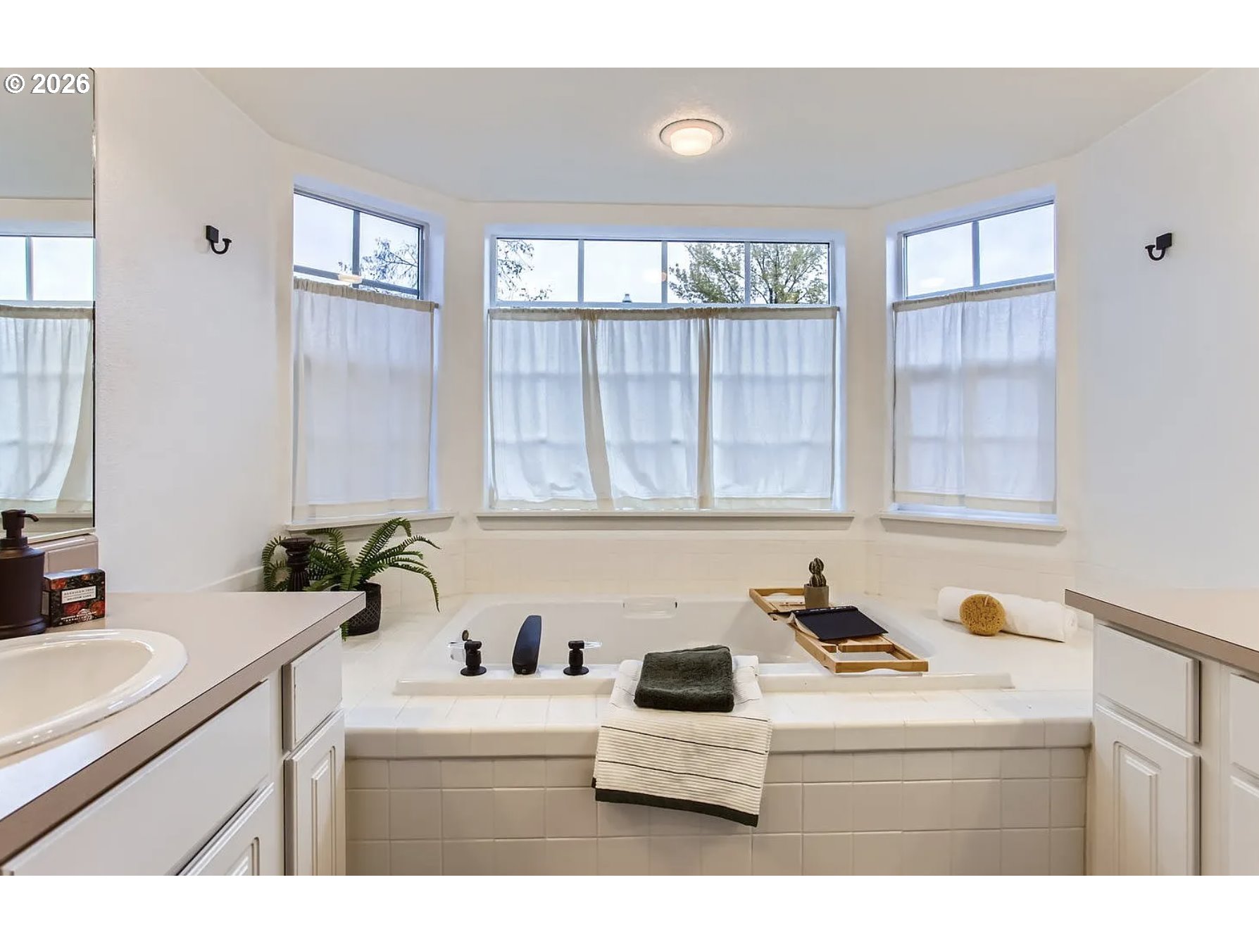 11369 Southwest Sycamore Place Portland, OR 97223 - Photo 12 of 20