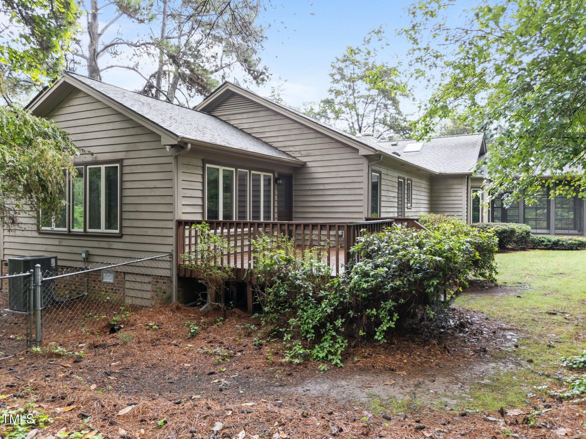 5109 Knaresborough Road Raleigh, NC 27612 - Photo 34 of 35 45-web-or-mls-DJI_20250505160558_0623_D