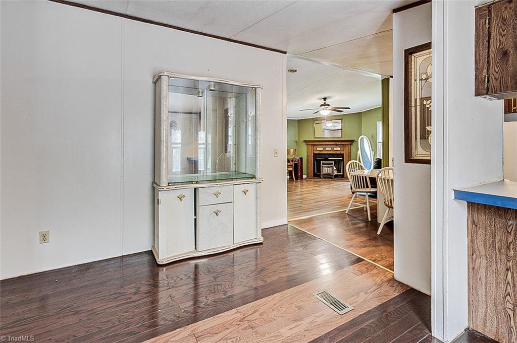 181 Emerson Cook Road Pittsboro, NC 27312 - Photo 9 of 34 Gallery Image 9