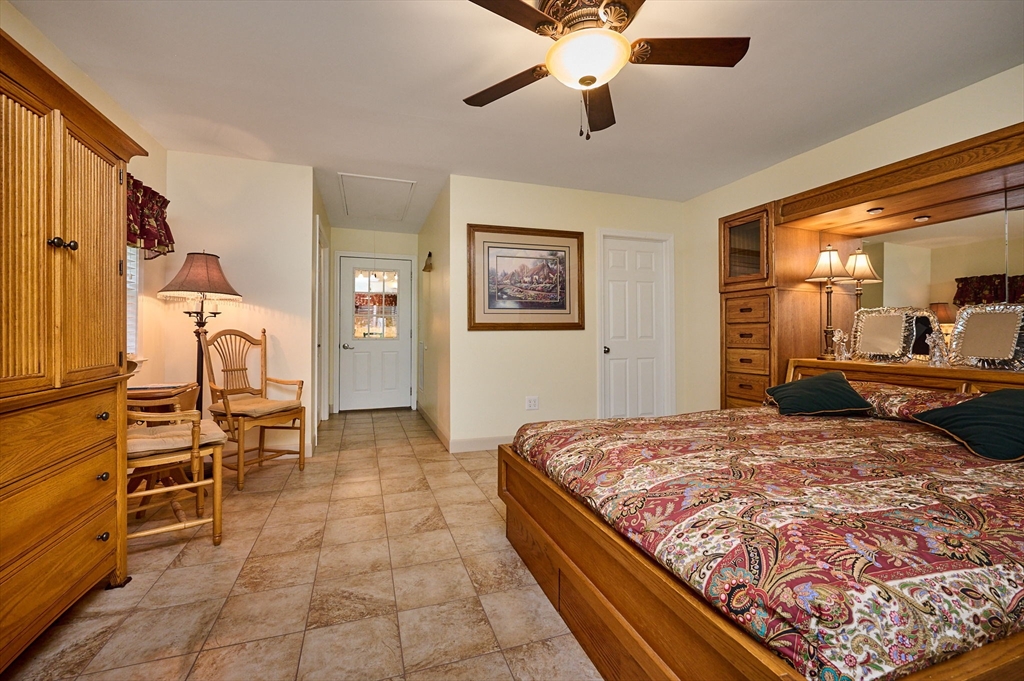 238 Dox Road Westfield, MA 01085 - Photo 15 of 31