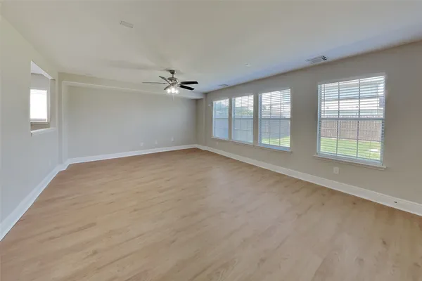 $2,350 | 29402 Legends Hill Drive, Spring, TX 77386