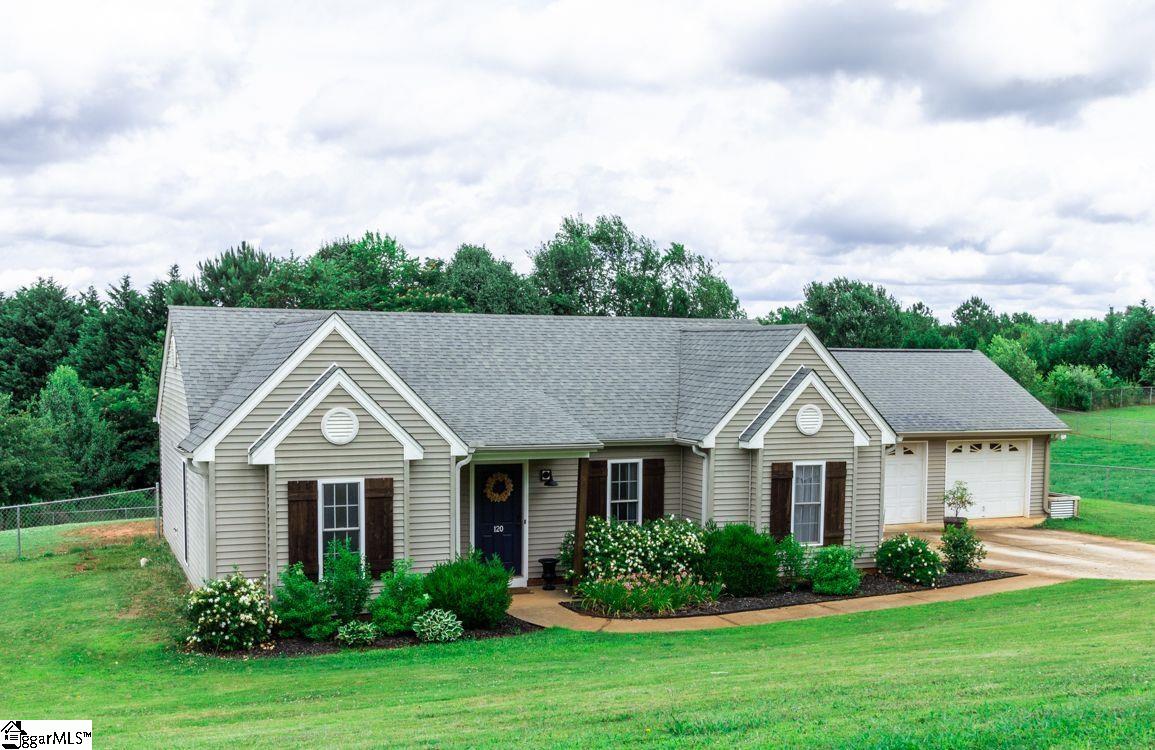 120 Ballentine Road Easley, SC 29642 - Photo 2 of 36