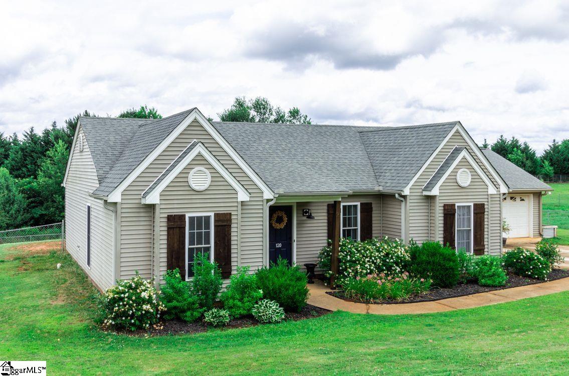 120 Ballentine Road Easley, SC 29642 - Photo 6 of 36