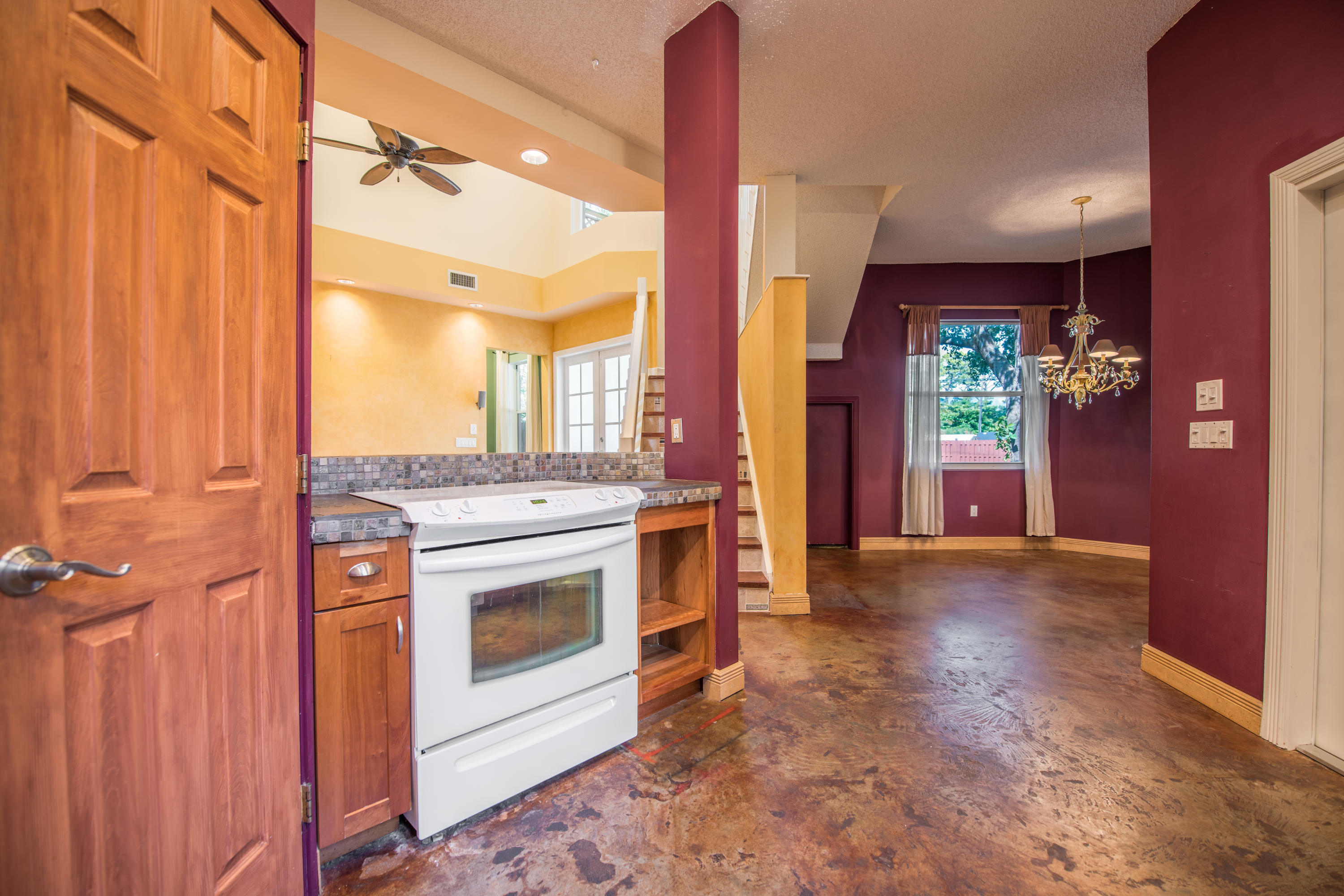 15114 Harrison Road Delray Beach, FL 33484 - Photo 7 of 59 Kitchen to Dining Room
