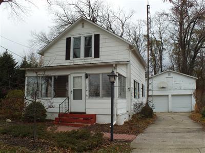 408 Roe Street Buchanan, MI 49107 - Photo 1 of 5 Primary Photo