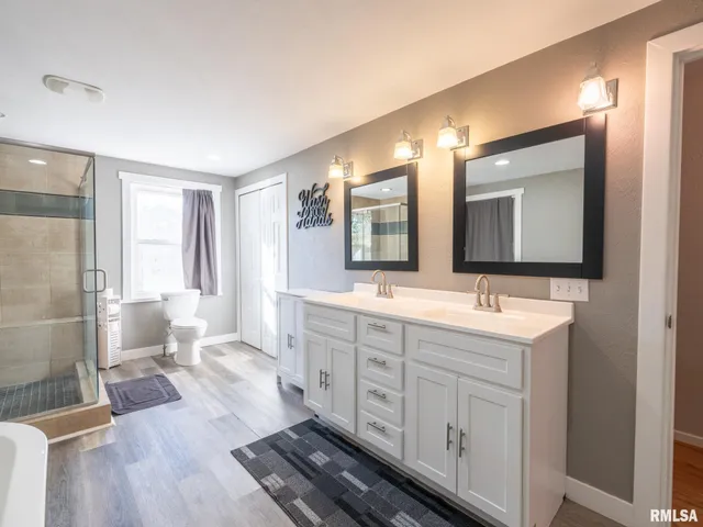 $184,900 | 1844 Court Street, Pekin, IL 61554