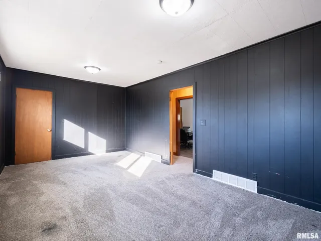 $184,900 | 1844 Court Street, Pekin, IL 61554