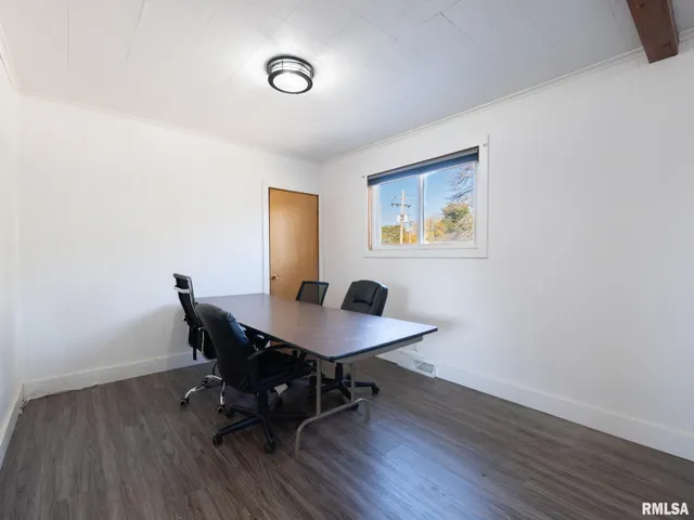 $184,900 | 1844 Court Street, Pekin, IL 61554