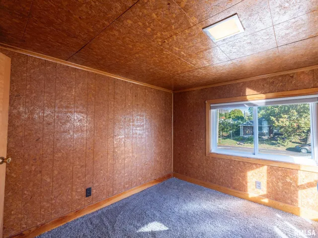 $184,900 | 1844 Court Street, Pekin, IL 61554