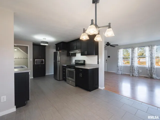 $184,900 | 1844 Court Street, Pekin, IL 61554