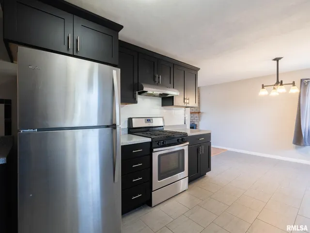 $184,900 | 1844 Court Street, Pekin, IL 61554