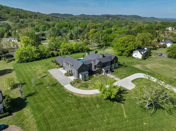 $7,450,000 | 1809 Old Hickory Boulevard, Brentwood, TN 37027