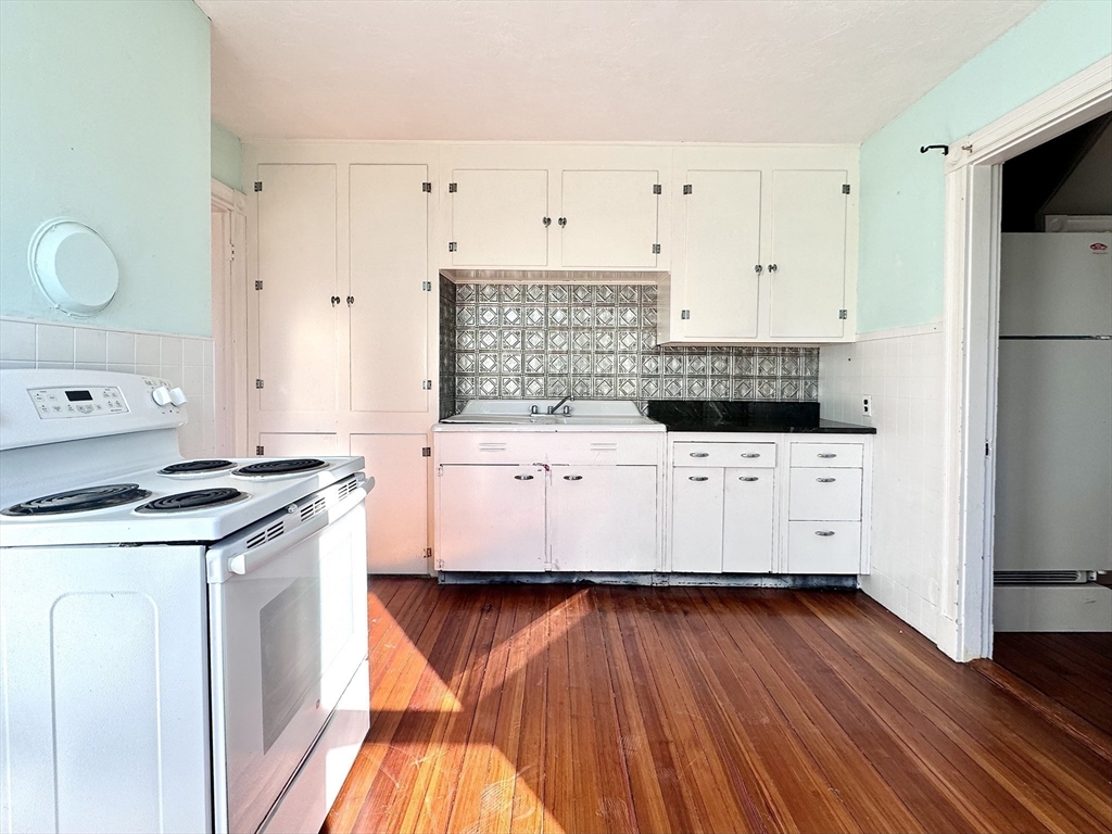 162 Circuit Road Winthrop, MA 02152 - Photo 11 of 42 Gallery Image 11