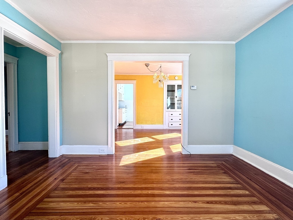 162 Circuit Road Winthrop, MA 02152 - Photo 7 of 42 Gallery Image 7