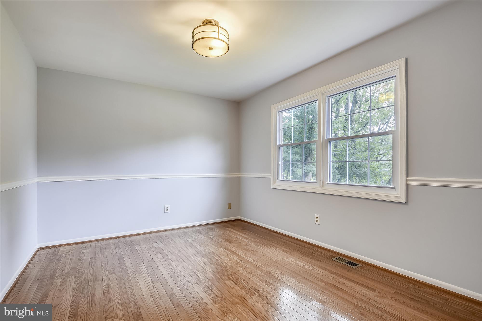 9738 Hillsmere Road Ellicott City, MD 21042 - Photo 8 of 30 Gallery Image 8