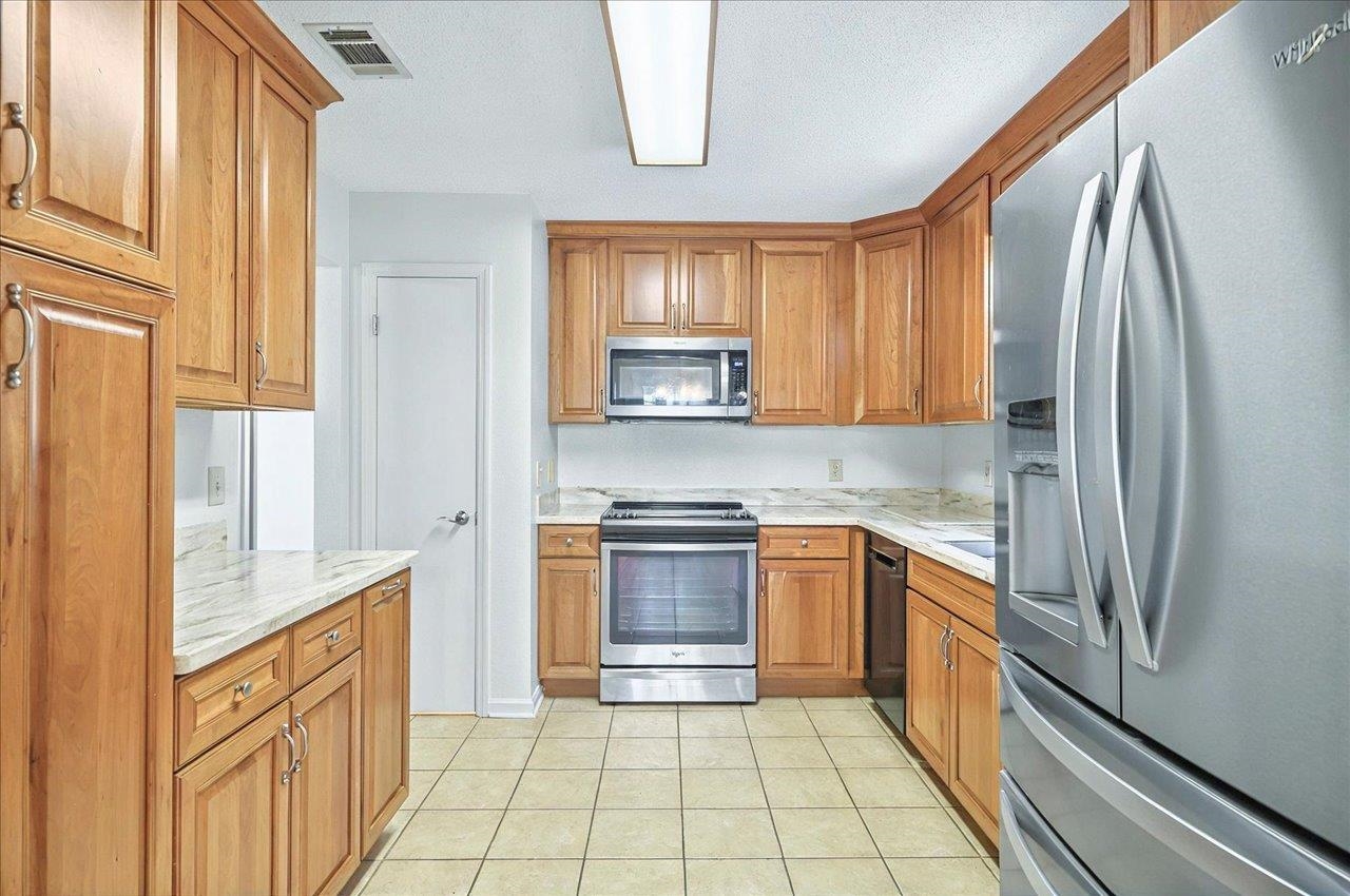 296 Timberlane Road Tallahassee, FL 32312 - Photo 37 of 41 Gallery Image 37