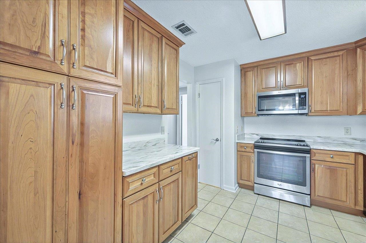 296 Timberlane Road Tallahassee, FL 32312 - Photo 38 of 41 Gallery Image 38