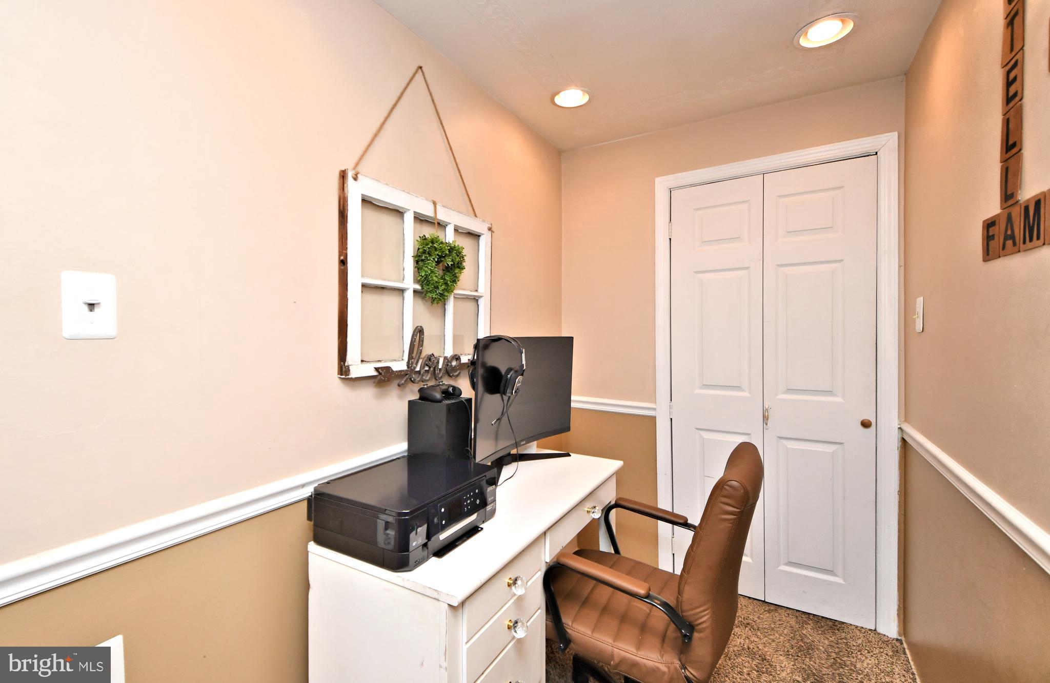 257 Wyandotte Road Fairless Hills, PA 19030 - Photo 13 of 34