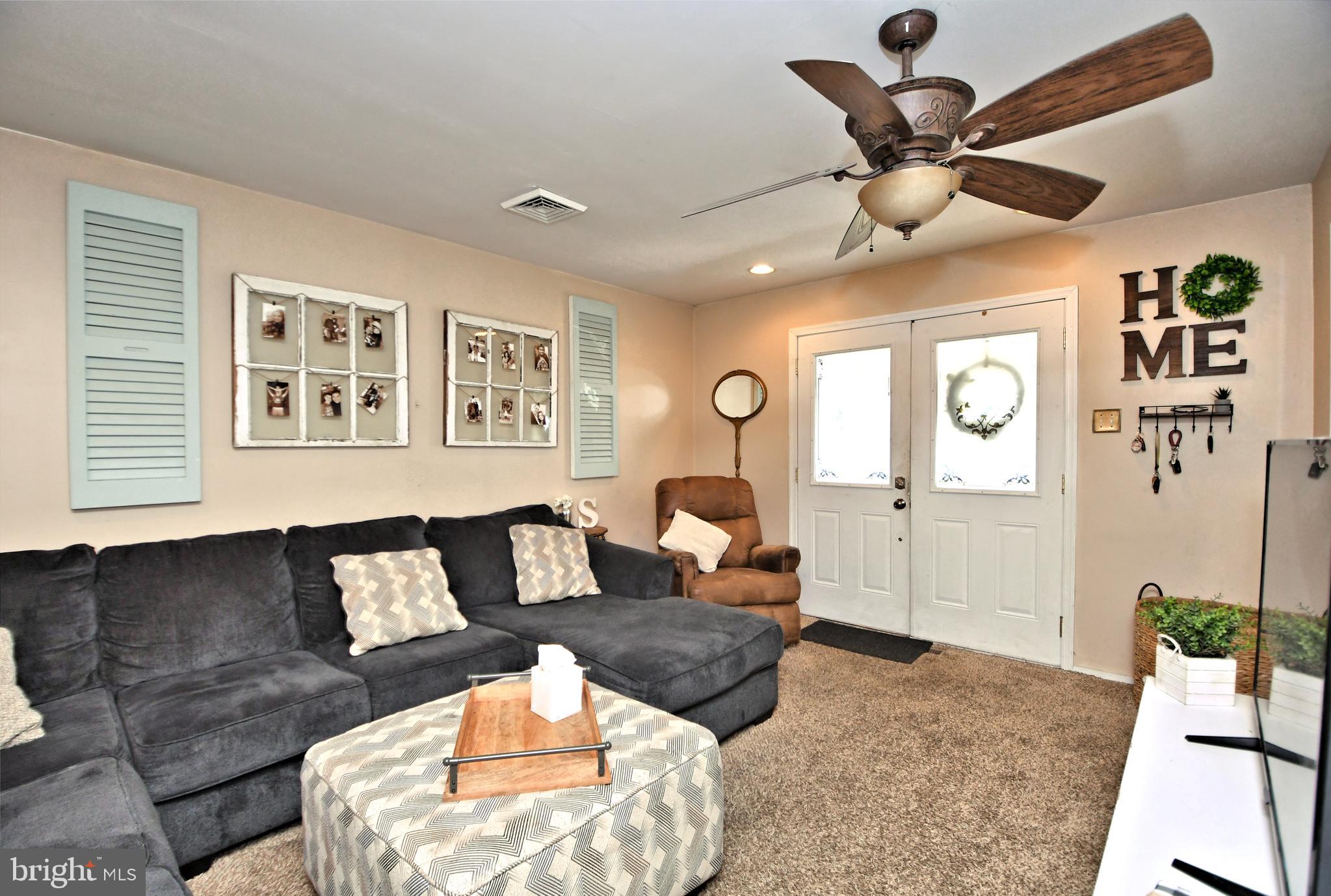 257 Wyandotte Road Fairless Hills, PA 19030 - Photo 6 of 34