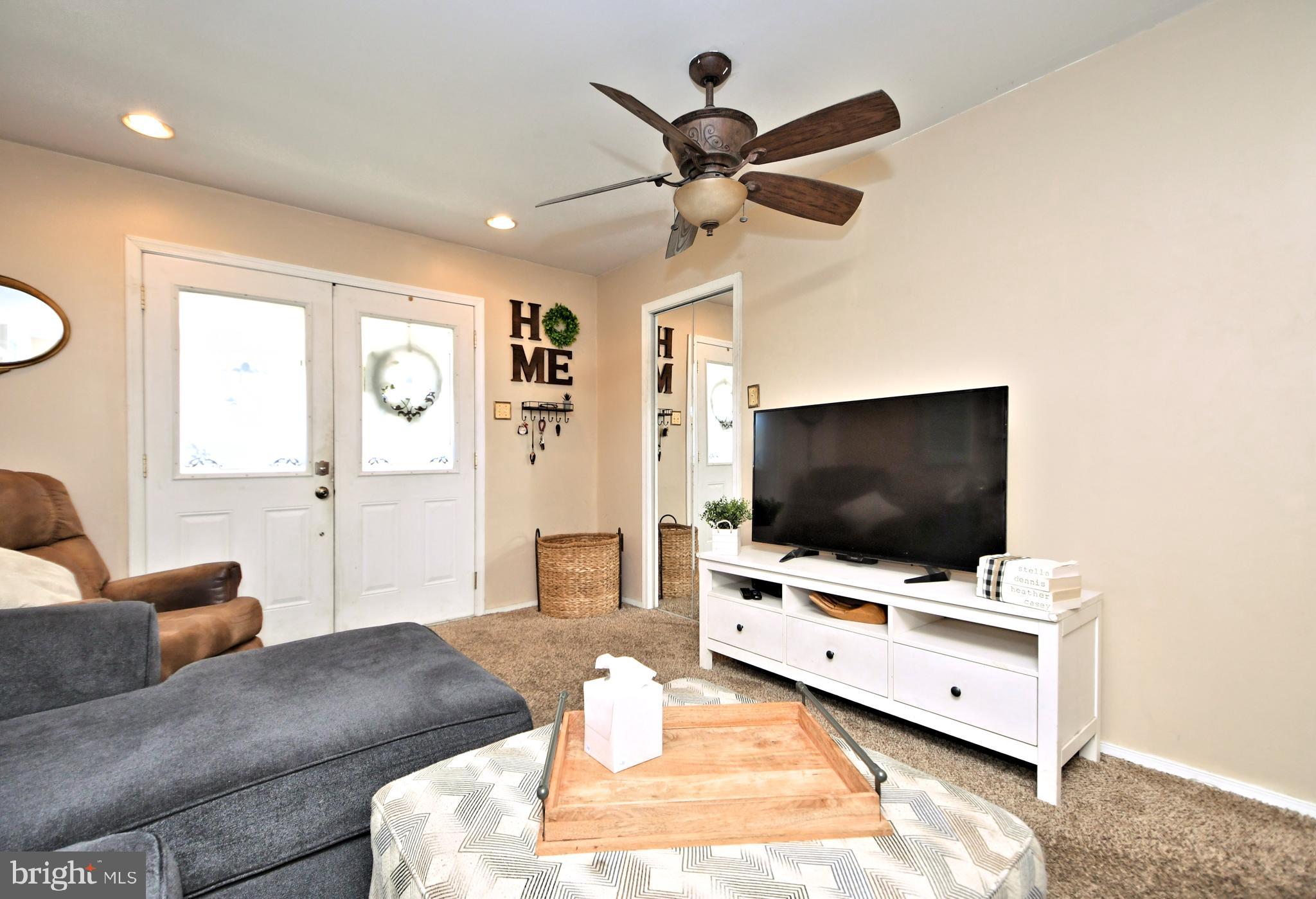 257 Wyandotte Road Fairless Hills, PA 19030 - Photo 7 of 34