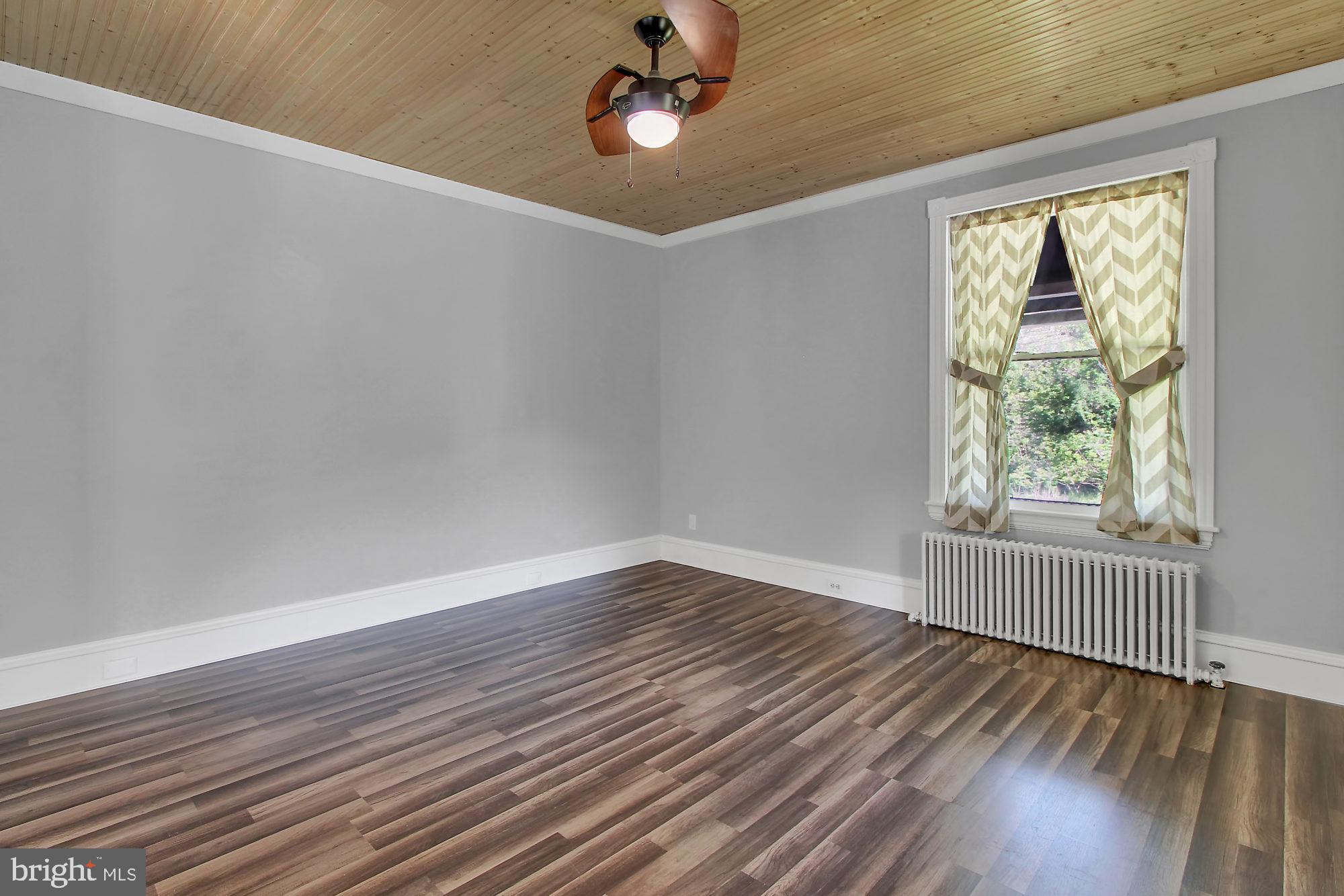 2879 Pricetown Road Temple, PA 19560 - Photo 4 of 20