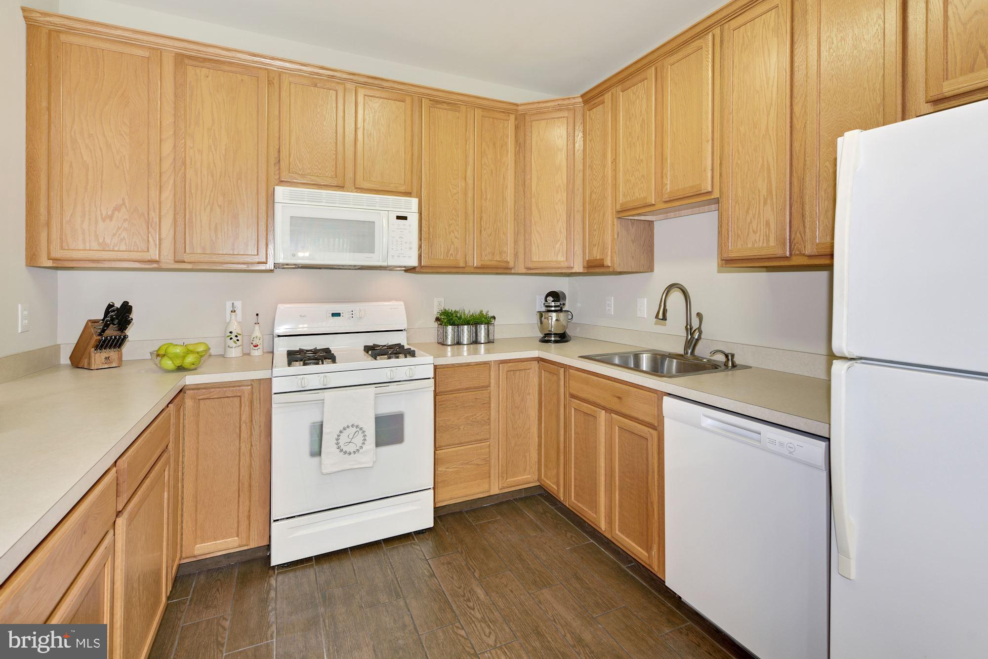 39 Chapel Hill Road Mount Laurel, NJ 08054 - Photo 13 of 28
