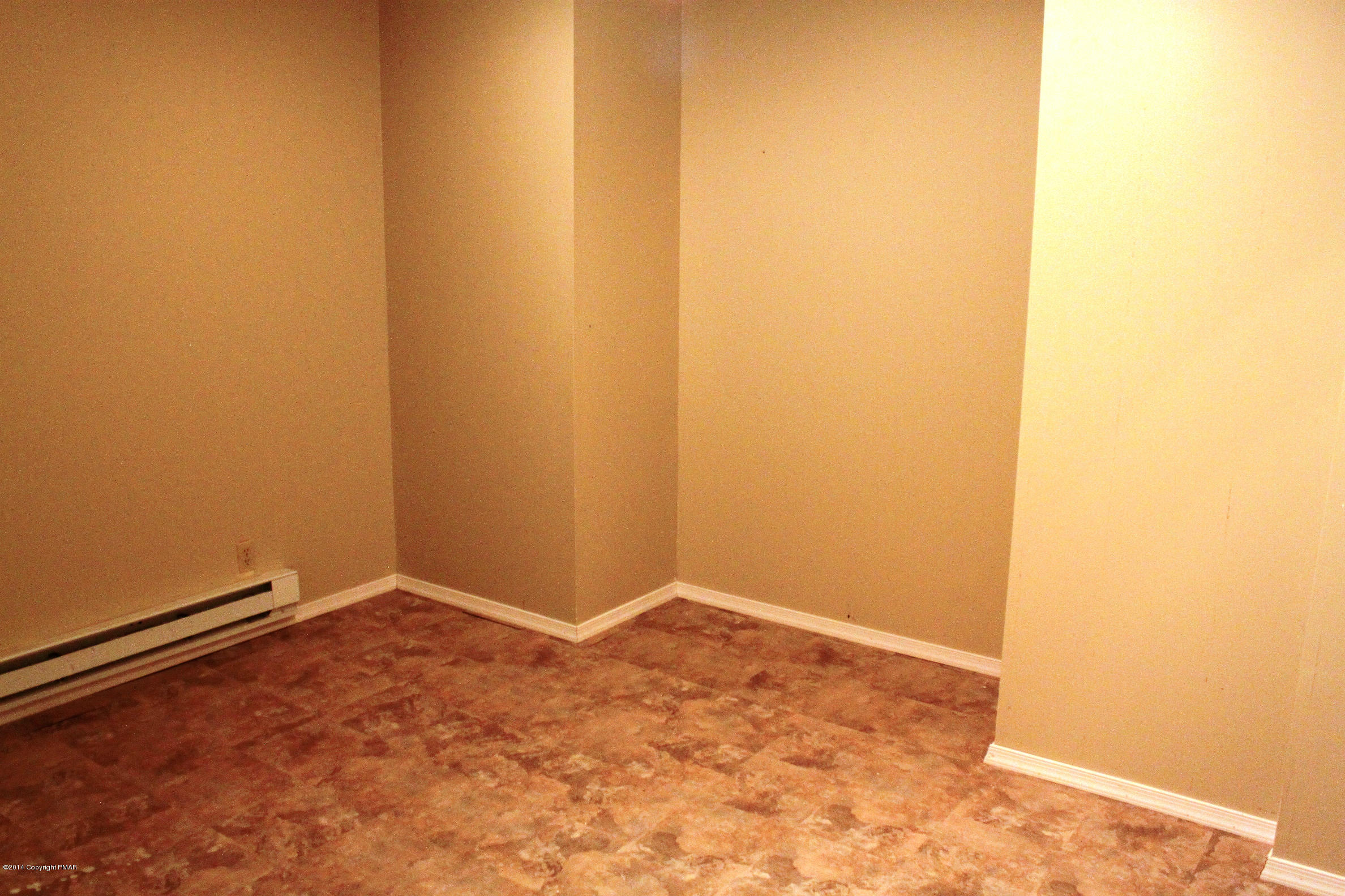 582 Poplar Creek Road Effort, PA 18330 - Photo 9 of 16 Office Den