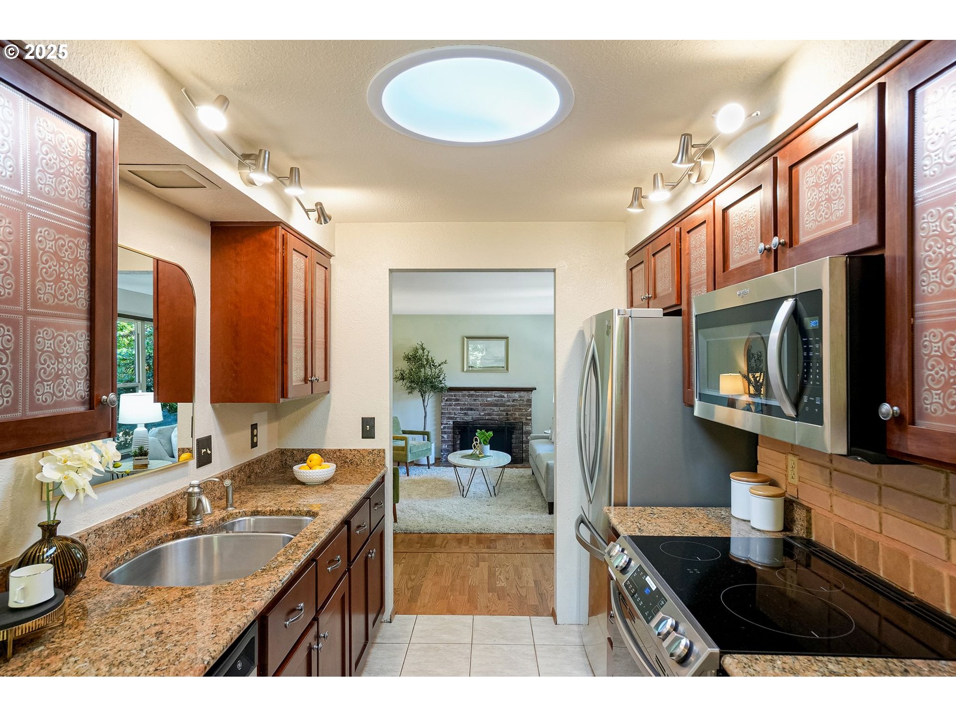 1524 Northwest Forestgreen Avenue Corvallis, OR 97330 - Photo 12 of 48