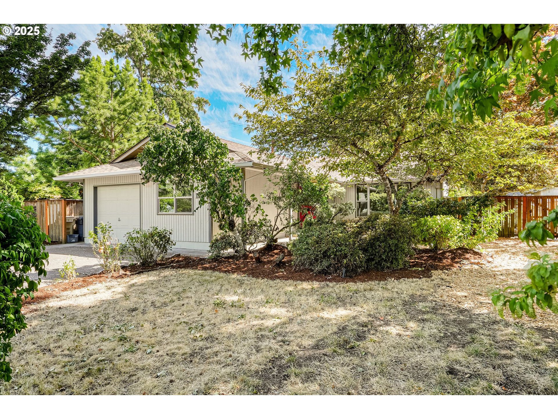 1524 Northwest Forestgreen Avenue Corvallis, OR 97330 - Photo 3 of 48