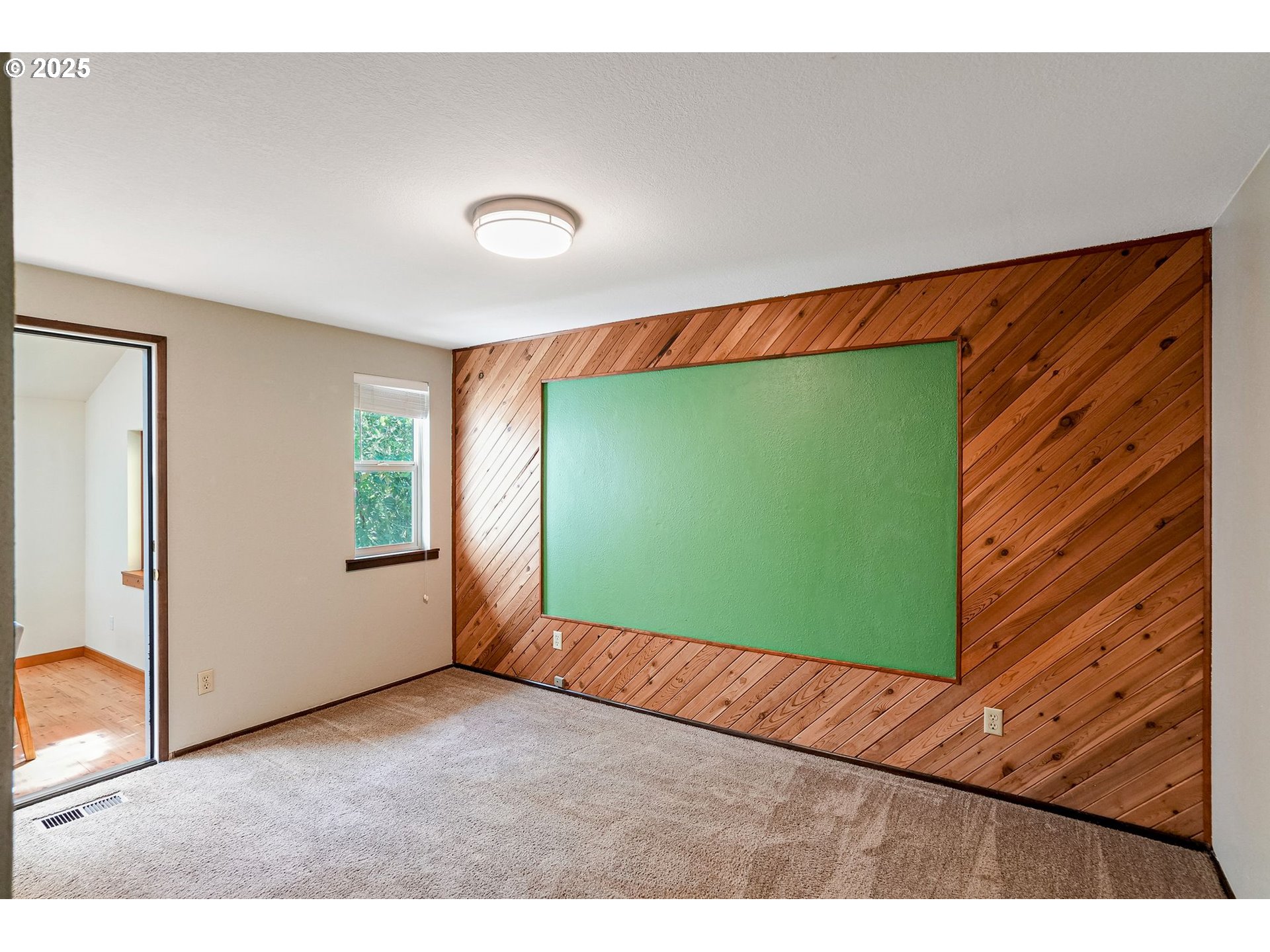 1524 Northwest Forestgreen Avenue Corvallis, OR 97330 - Photo 33 of 48