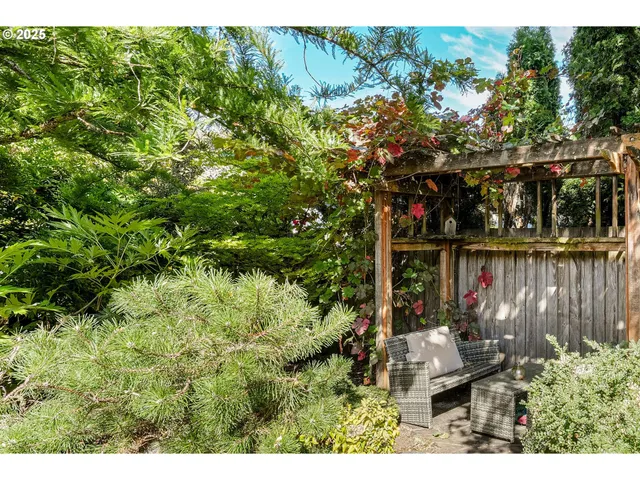 $525,000 | 1524 Northwest Forestgreen Avenue, Corvallis, OR 97330