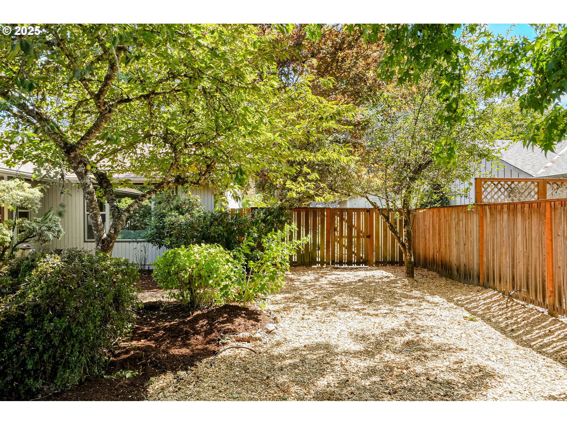 1524 Northwest Forestgreen Avenue Corvallis, OR 97330 - Photo 4 of 48