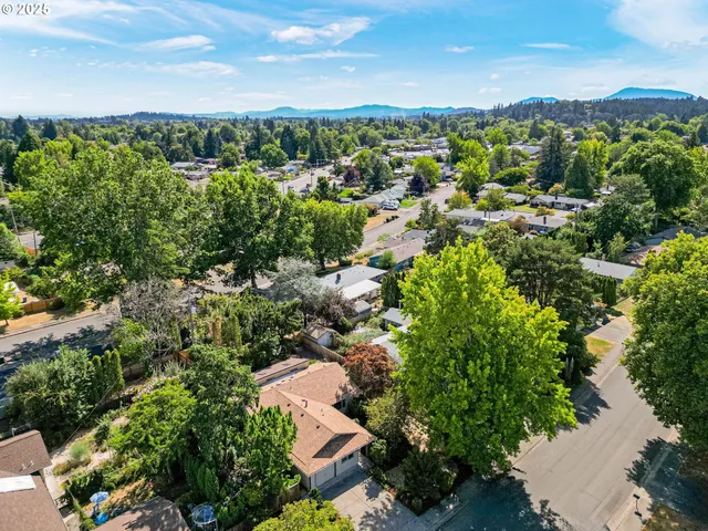 $525,000 | 1524 Northwest Forestgreen Avenue, Corvallis, OR 97330