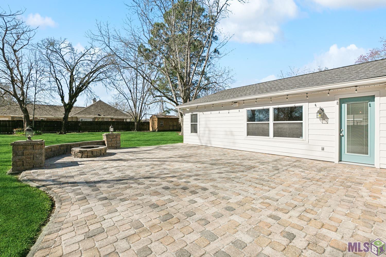 9922 East Inniswold Road Baton Rouge, LA 70809 - Photo 2 of 20