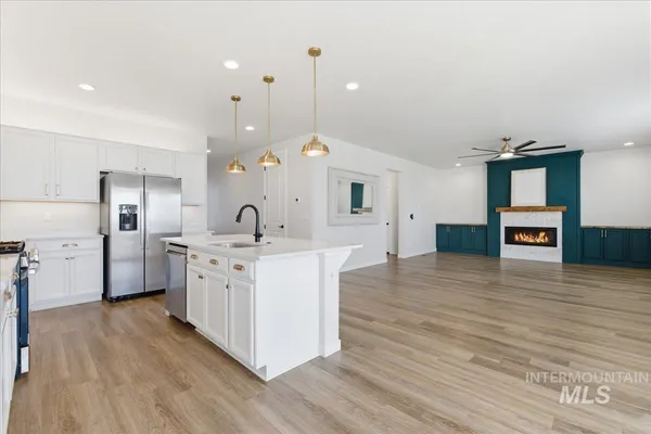 $689,900 | 11121 West Soaring Hawk Street, Star, ID 83669