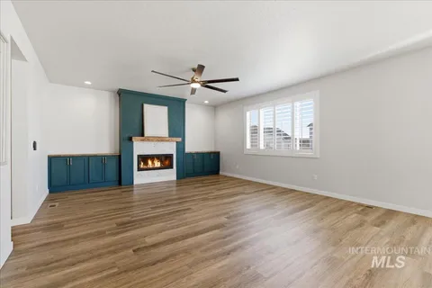 $694,000 | 11121 West Soaring Hawk Street, Star, ID 83669