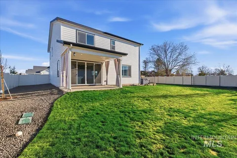 $694,000 | 11121 West Soaring Hawk Street, Star, ID 83669