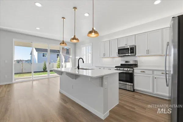 $689,900 | 11121 West Soaring Hawk Street, Star, ID 83669