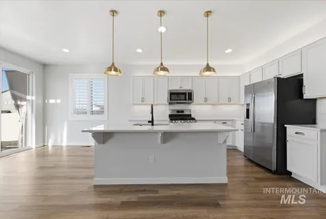 $694,000 | 11121 West Soaring Hawk Street, Star, ID 83669