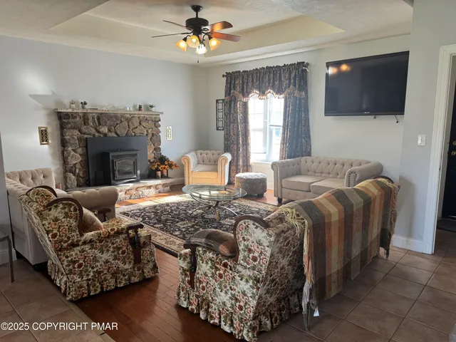 $2,000 | 369 Bossardsville Road, Stroudsburg, PA 18360