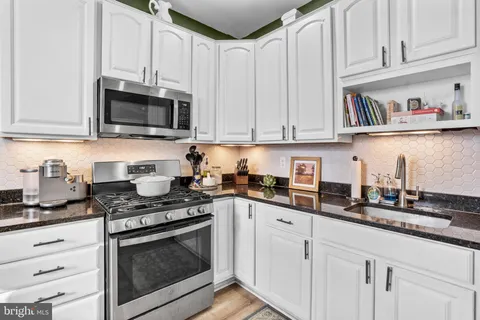 $2,800 | 4131 Manayunk Avenue, Philadelphia, PA 19128