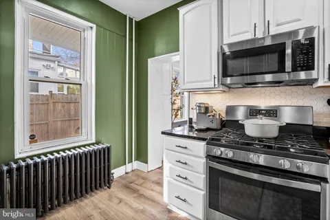 $2,800 | 4131 Manayunk Avenue, Philadelphia, PA 19128