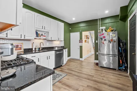 $2,800 | 4131 Manayunk Avenue, Philadelphia, PA 19128