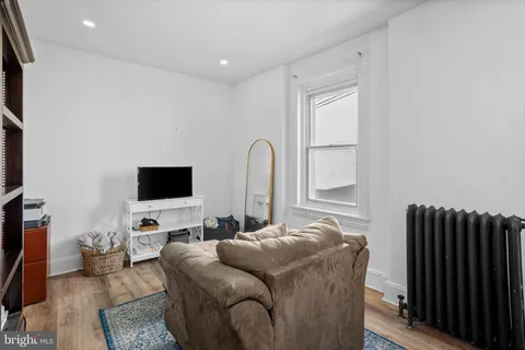 $2,800 | 4131 Manayunk Avenue, Philadelphia, PA 19128