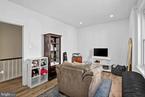 $2,800 | 4131 Manayunk Avenue, Philadelphia, PA 19128