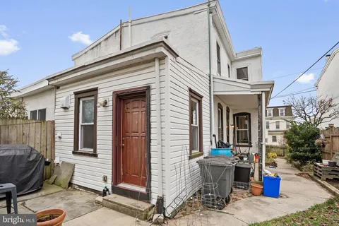 $2,800 | 4131 Manayunk Avenue, Philadelphia, PA 19128